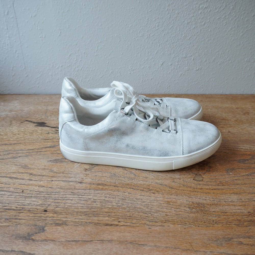 Coconuts by Matisse Relay Silver Metallic Low Top Fashion Sneakers Womens 9.5